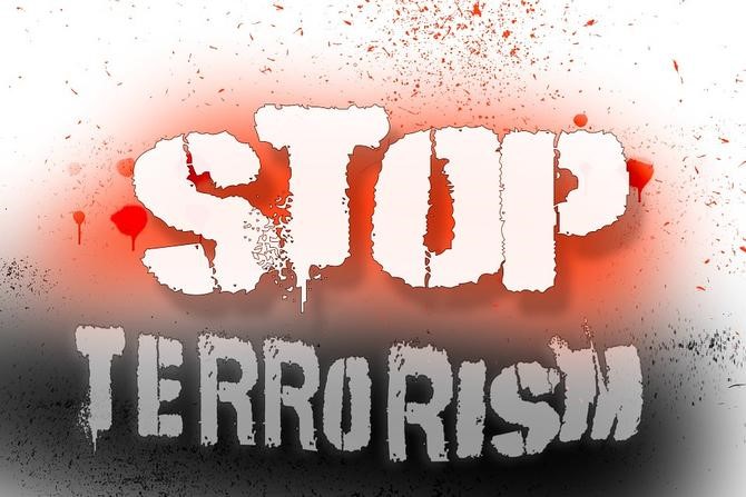 Противодействие терроризму В наше время человечество столкнулось  с очень опасным, беспощадным и коварным &quot;хищником&quot; – террором..